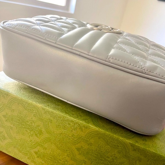 *Excellent cond* authentic Gucci Marmont Matelasse (small) - Picture 5 of 7